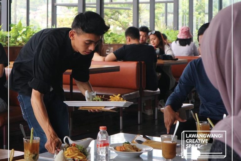 Tempat Menarik di Bandung untuk Menanti Waktu Berbuka